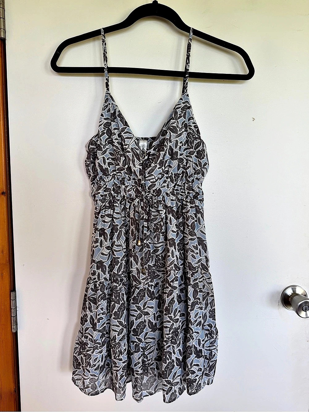 Mahina Hawai’i Floral Mini Dress in Gray & Blue Size Medium Like New